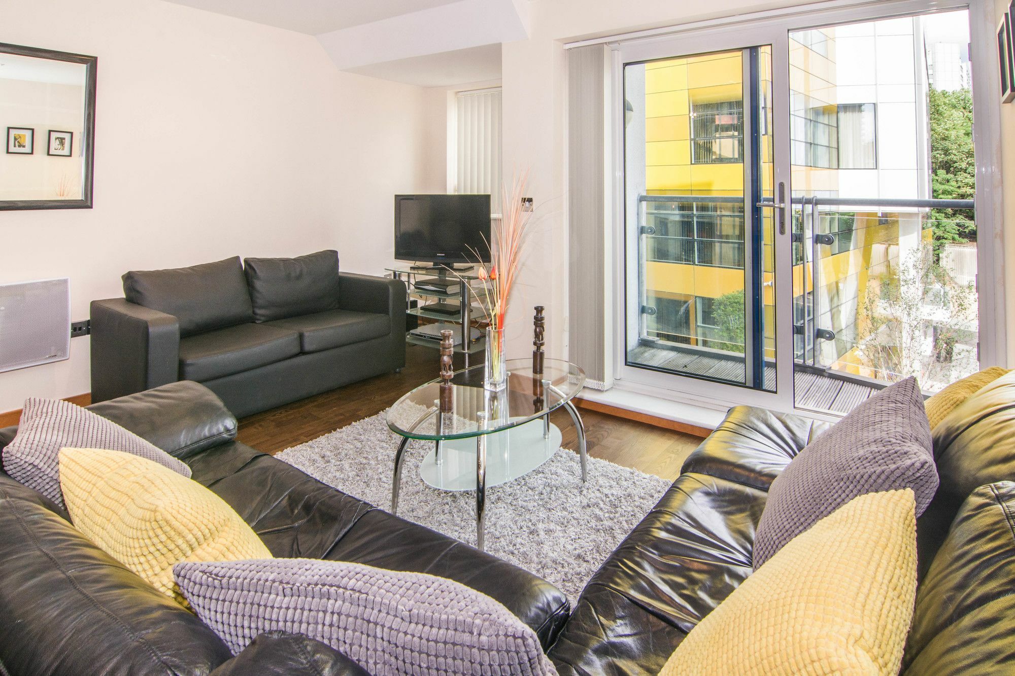 Apartment Wharf - Cuba Street لندن المظهر الخارجي الصورة